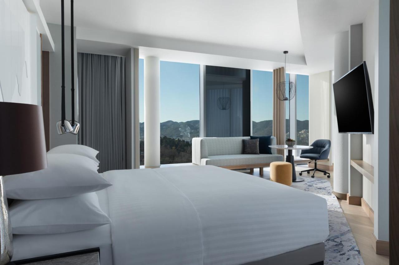 Tirana Marriott Hotel Zewnętrze zdjęcie