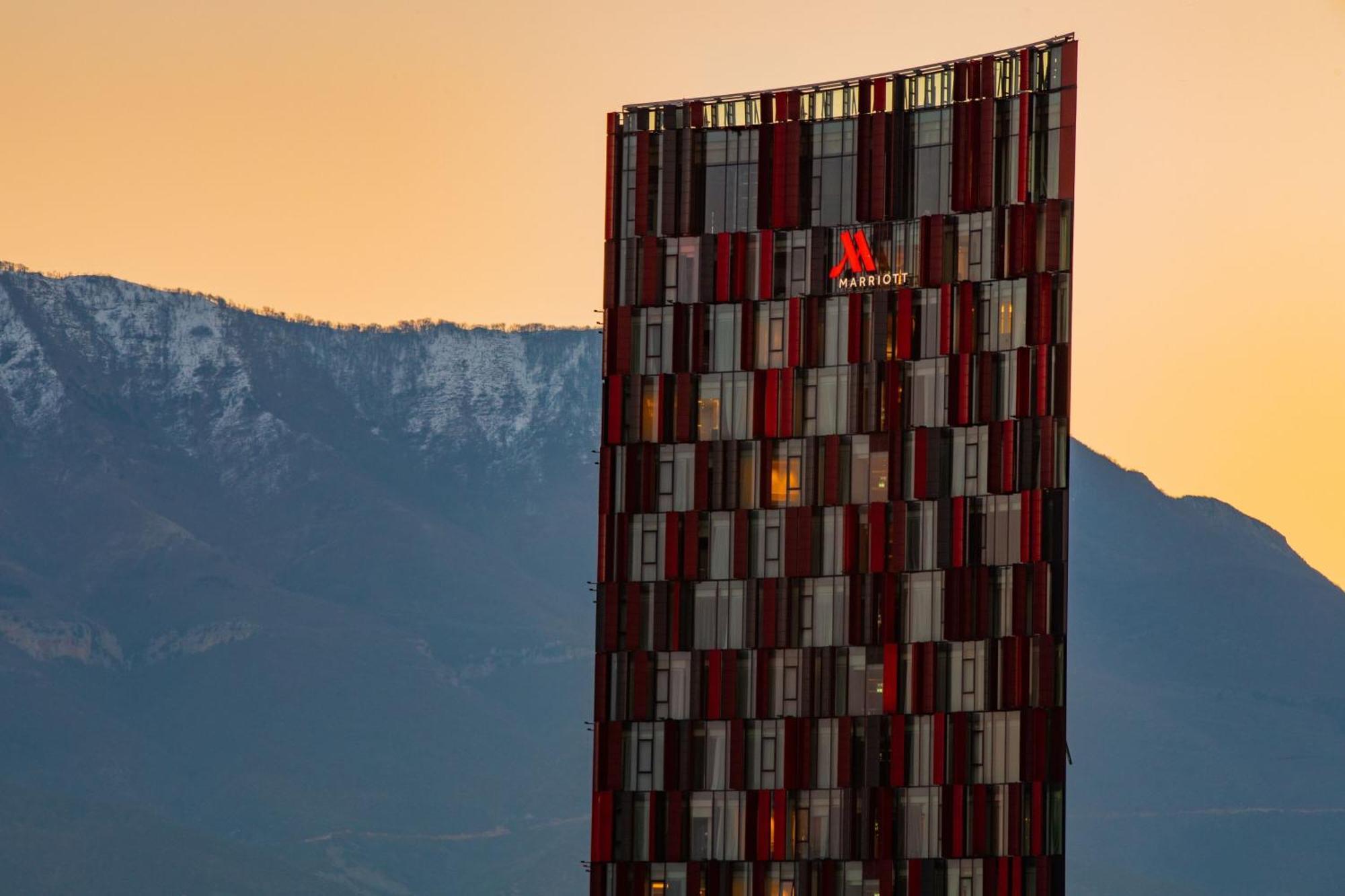 Tirana Marriott Hotel Zewnętrze zdjęcie