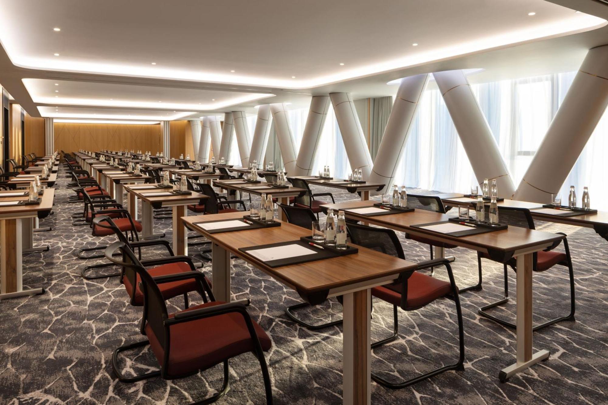 Tirana Marriott Hotel Zewnętrze zdjęcie