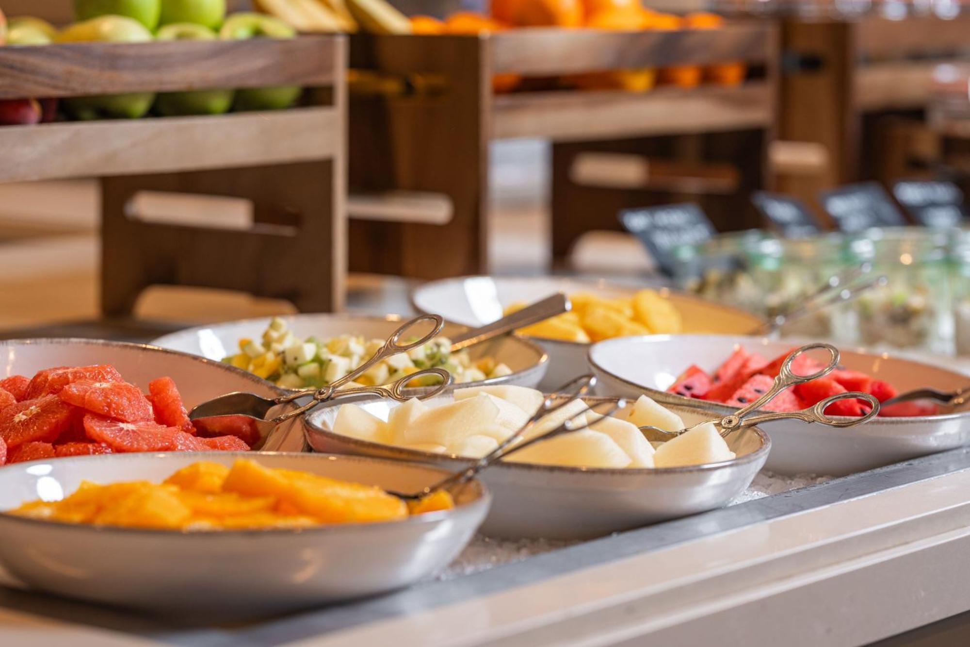 Tirana Marriott Hotel Zewnętrze zdjęcie